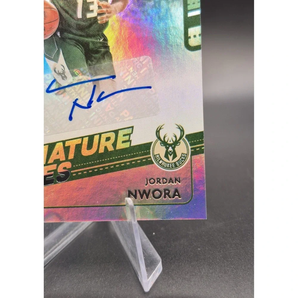 2020-21 Panini Donruss Jordan Nwora #SG-JNW Rookie Signature Series Holo (RC,AU)